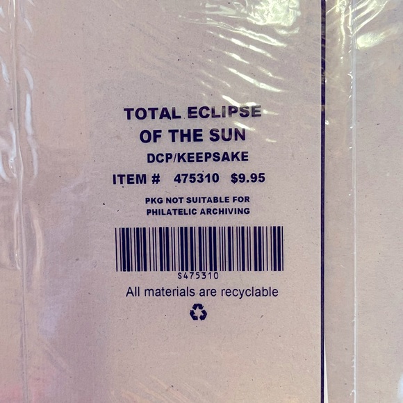 🆕 First Day Issue Stamp Total Eclipse of the Sun - Picture 2 of 2